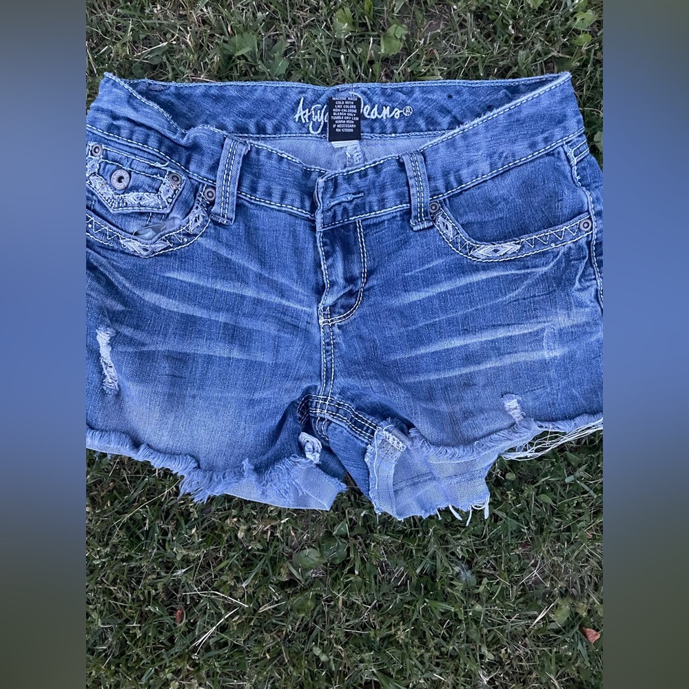 Ariya Jean shorts